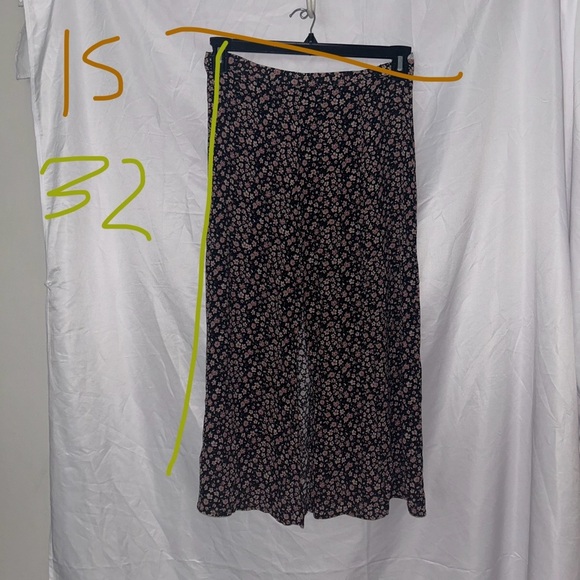 American Eagle Maxi Skirt Floral Micro Flowers Side and Front Slit unlined - Picture 3 of 7